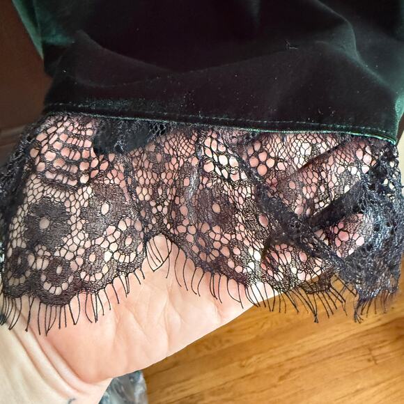 WIDOW | Dolls Kill Emerald Green Velvet Lace Trim Mini Dress With Cross | XL - Picture 6 of 7